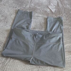 GAP Gray Fit Eclipse Charcoal Leggings 3/4 Length